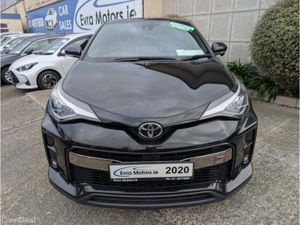 Toyota C-HR GR SPORT AUTOMATIC HYBRID 1.8 PETROL / - Image 2