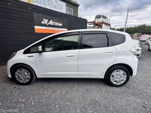 Honda Fit 1.3 HYBRID 5DR AUTO - Image 4