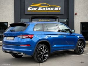 2.0 TDI SportLine SUV 5dr Diesel DSG 4WD Euro 6 (s - Image 4