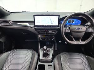 Ford Focus ST-Line X 1.0L EcoBoost 125PS MHEV - Image 4