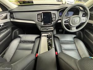 Volvo XC90 PLUS T8 PHEV SUNROOF - Image 2