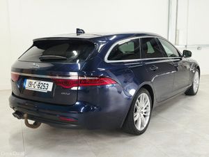 Jaguar XF Sportbrake 2.0D 180 Auto Prestige - Image 2