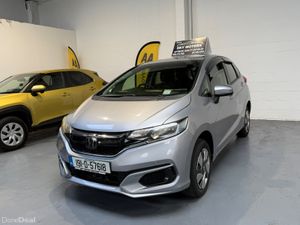2019 Honda JAZZ/Fit 1.5 Hybrid Automatic,CarPlay - Image 3