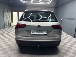 Volkswagen Tiguan CL 2.0 TDI MANUAL 6SPEED FWD 150 - Image 4