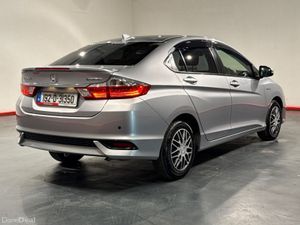 Honda Grace AUTOMATIC HYBRID 1.5 - Image 4