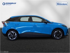 MG Mg4 Mg4 Hatchback SE - Image 3