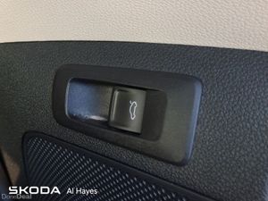 Skoda Karoq **AUTOMATIC**FULL LEATHER**STYLE SPEC - Image 3