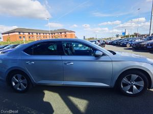 SKODA SUPERB 1.6TDI STYLE 120BHP - Image 4