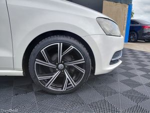 Volkswagen Polo VW Polo 1.2 petrol, auto, alloys l - Image 3