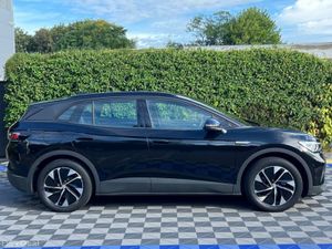 Volkswagen ID.4 PURE 52KWH // PARKING SENSORS // L - Image 2