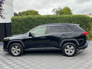 Toyota RAV4 2.5 HYBRID AUTO // APPLE CARPLAY/ANDRO - Image 4