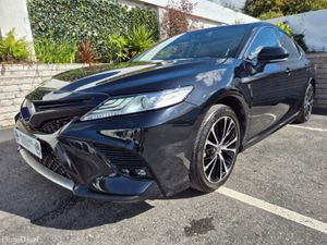 Toyota Camry 2.5 HYBRID / WORLD SPORT EDITION / TO - Image 2