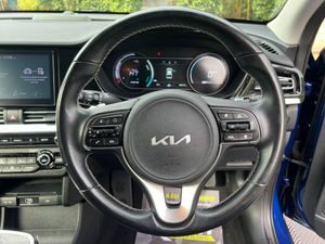 Kia Niro EV 2 64KWH // REVERSE CAMERA // ADAPTIVE - Image 4
