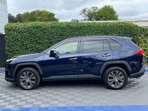 Toyota RAV4 G-SPEC 2.5 HYBRID AWD AUTO // LEATHER - Image 3