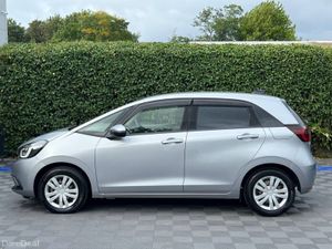 Honda Fit 1.2 HYBRID AUTO // REVERSE CAMERA // DIG - Image 3
