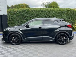 Toyota C-HR G MODE-NERO 1.8 HYBRID AUTO // SERVICE - Image 3