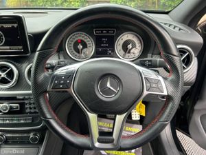 Mercedes-Benz A-Class A180 AMG-LINE 1.6 AUTO // CR - Image 4