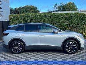 Volkswagen ID.4 PURE 52KWH // LOW MILEAGE // APPLE - Image 2