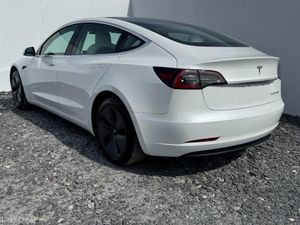 201 Tesla Model 3 Long Range - Image 3