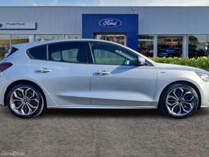 Ford Focus 1.0T EcoBoost MHEV ST-Line X Hatchback - Image 3