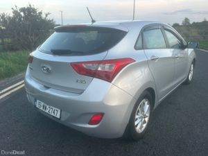 2015 HYUNDAI I301.6 CRDI DELUX - Image 4
