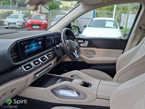 Mercedes-Benz GLE GLE 300D AMG 7SEATS - Image 3