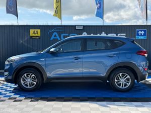 Hyundai Tucson COMFORT - 1.7L DIESEL - MANUAL - 12 - Image 4