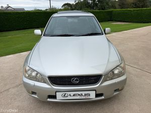 2002 LEXUS IS200 SE | BLACK LEATHER - ALCANTARA - Image 4