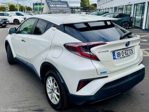 Toyota C-HR 2018 - Image 3