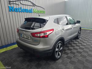 2014 Nissan Qashqai 1.5 DSL SV - Image 3