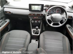 Dacia Sandero Stepway TCe 90 STEPWAY Journey - Image 2