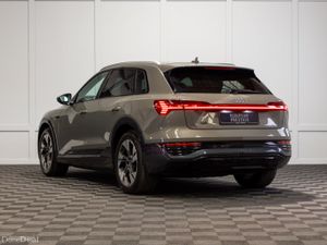 2023 Audi Q8 e-tron 50 Sport Quattro - Image 4