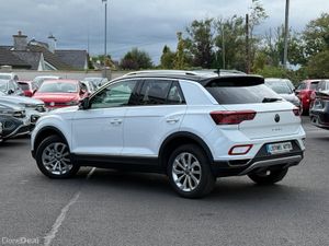 231 VW T-ROC STYLE 1.5 150BHP PETROL AUTO - Image 3