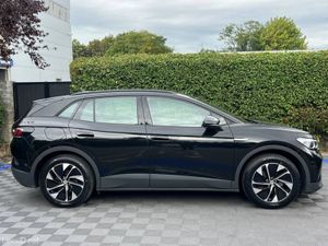 Volkswagen ID.4 PURE 52KWH // PARKING SENSORS // L - Image 2