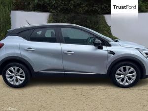 Renault Captur 1.0 TCE 90 Iconic 5dr **CRUISE CONT - Image 3