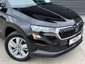 Skoda Karoq SELECTION 2.0 TDI 115HP  * Reverse Cam - Image 3
