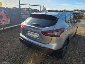 Nissan Qashqai  Automatic 2020 - Image 4