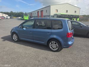 12 Touran - Image 4