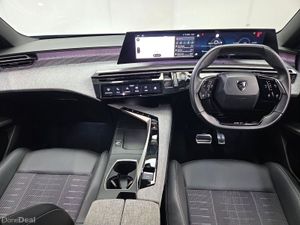 Peugeot 5008 E-5008 GT 73kWh EV - Image 4