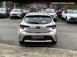 Toyota Corolla HEV LUNA HATCHBACK ** Original Iris - Image 4