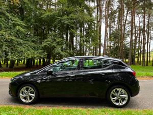 Opel Astra 2017 SRI Diesel Lovely Car - Image 4