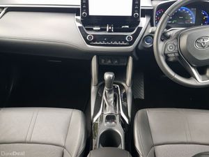 Toyota Corolla Cross 1.8 Hybrid Automatic - Image 4