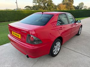 2003 LEXUS IS200 S AUTO - Image 2