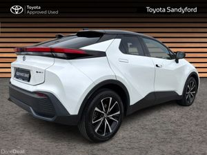 Toyota C-HR HYBRID SPORT+ GLASS PAN ROOF // APPLE - Image 2