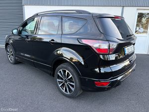 172 Ford Kuga ST-Line 1.5 TDCI - Pan Roof - Image 3