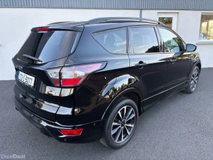 172 Ford Kuga ST-Line 1.5 TDCI - Pan Roof - Image 4