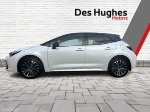 Toyota Corolla 2024 Luna Sport Hatch - Image 3