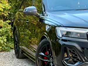 2025 Audi Q7 55 TFSI e quattro SLine PHEV - Image 3