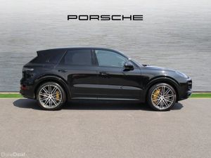 Porsche Cayenne  E-Hybrid - Image 4