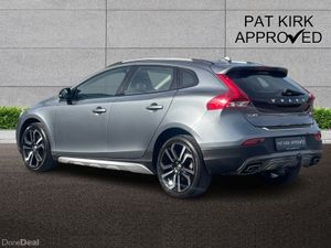 Volvo V40 D3 [4 Cyl 152] Cross Country Edition 5dr - Image 2